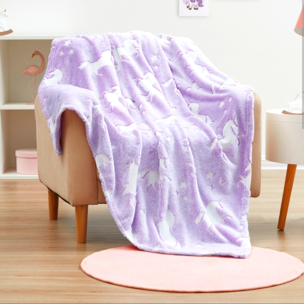NWT OLIVIA & FINN GLOW in the DARK BLANKET